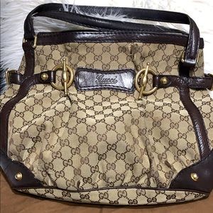 Gucci bag with wallet